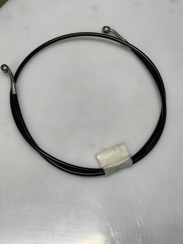 Brake line from handbrake to rear caliper. Lenght 142cm